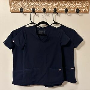 3 FIGS Casma Three-Pocket Scrub Tops in Size XXS in Navy
